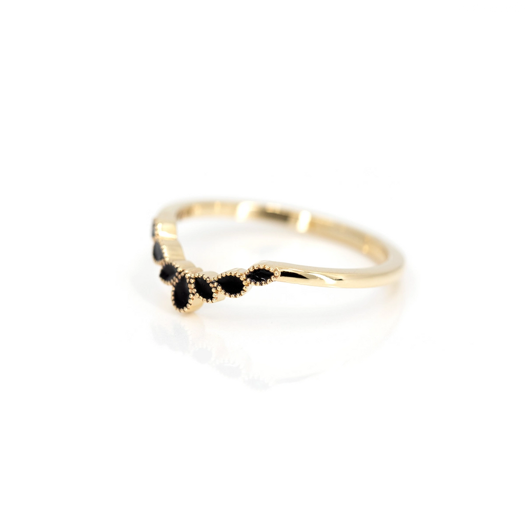 side view of enamel vintage look milgrain yellwo gold wedding band by emily gill best canadian engagagement ring designer store in montreal ruby mardi on white background