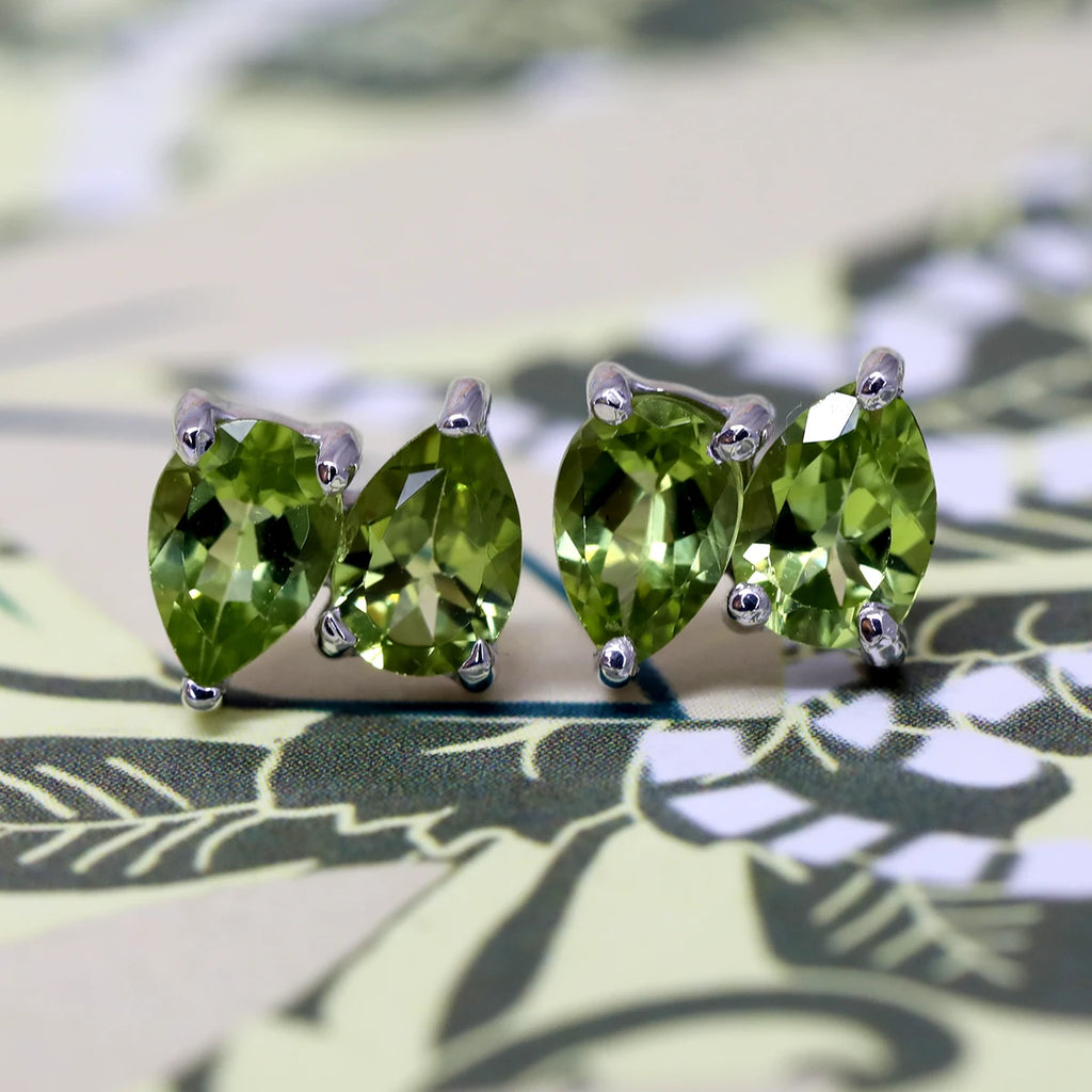 Peridot stud 2025 earrings silver