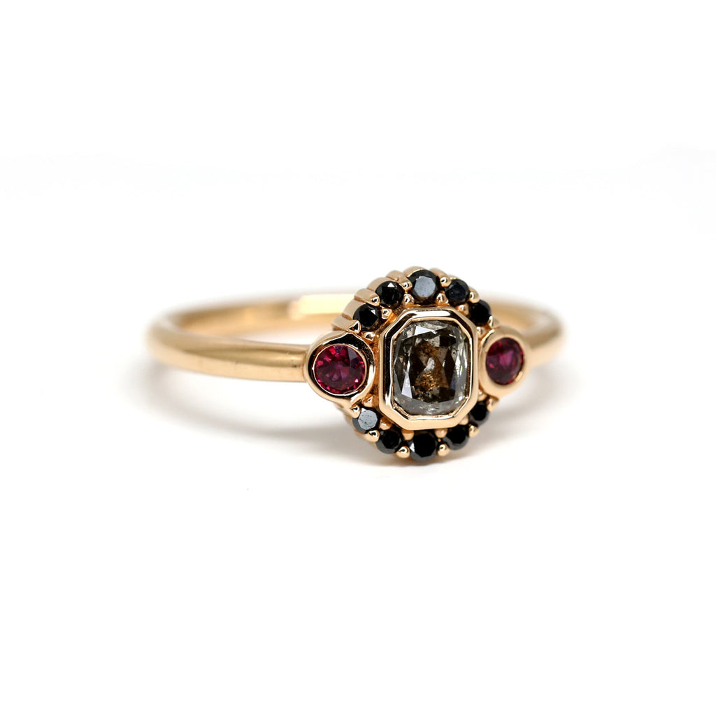 lico jewelry designer salt and pepper diamond ring with round ruby gemstone custom made in montreal in rose gold and black diamond at boutique ruby mardi on white background