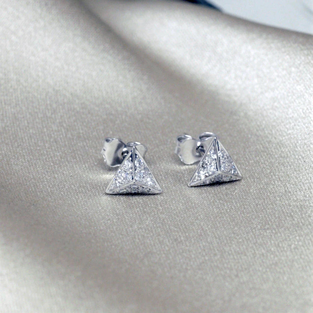 Pyramidal white gold and diamond stud earrings Bena Jewelry Made in Montreal Canada form Fancy Edgy Collection jewelry gallery montreal diamond studs earrings perfect shape jewelry desginer montreal