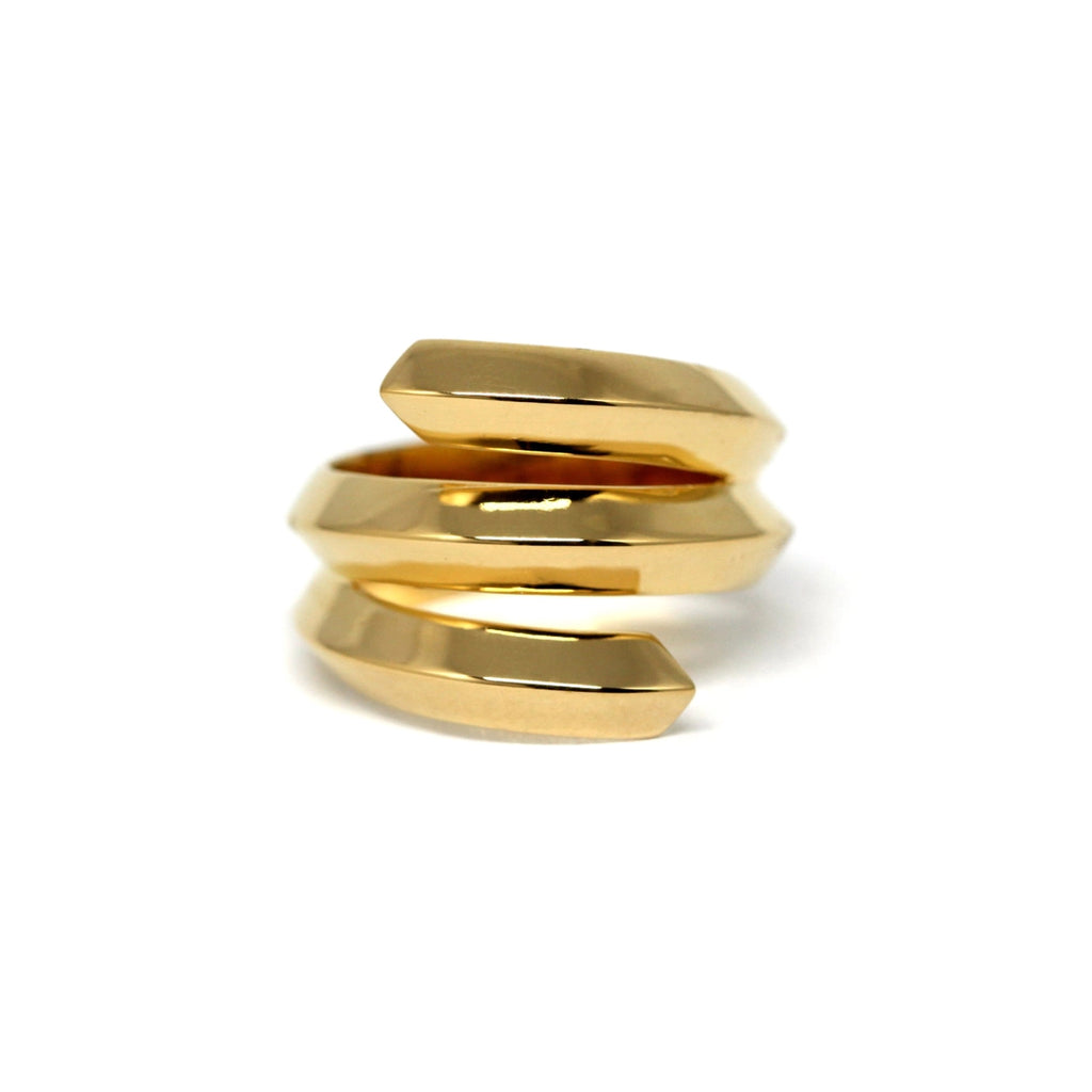 Product photography of Embrace ring in gold vermeil by Bena Jewelry. Find the most exquisite designer jewelry at Ruby Mardi, a fine jewelry store in Montreal that presents the work of the most talented Canadian jewelry designers. Custom jewelry services also offered.