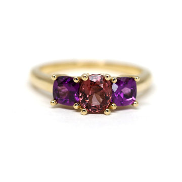 purple spinel yellow gold ring custom made in montreal by the jewellery artisan lico for ruby mardi little italy bridal jeweller on a white background