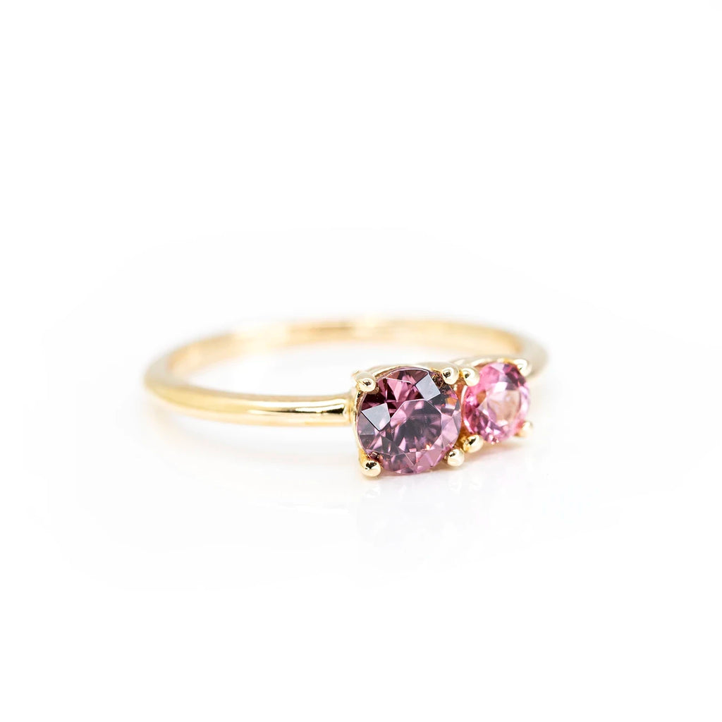colored gemstone yellow gold lico jewelry minimalist bridal ring in the best jewelry store montreal boutique ruby mardi jeweler on a pink background