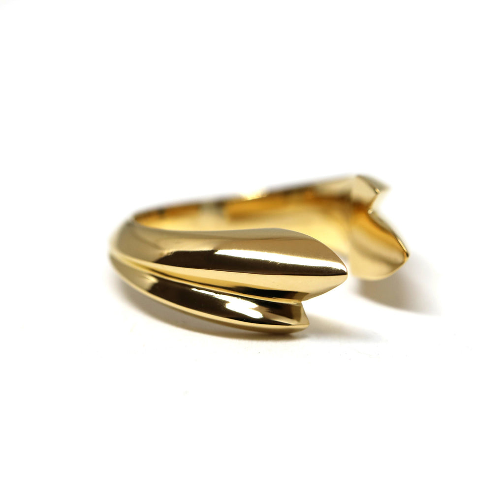 Bold and modern gold vermeil open ring handmade in Montreal and designed by Bena Jewelry, a Canadian jewellery brand. Also available in solid gold or sterling silver. Find it at jewelry store Ruby Mardi in Montreal’s Little Italy.