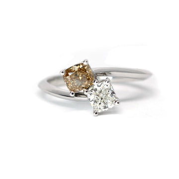 brown diamond toi et moi bridal engagement ring custom made in montreal by boutique ruby mardi on a white background